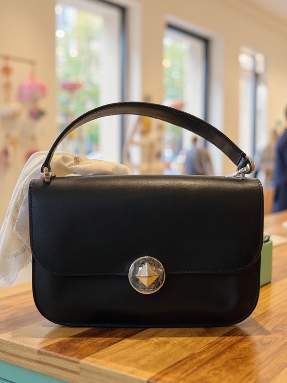 Kate Spade black smooth leather Audrey Flap Crossbody - Picture 3 of 4